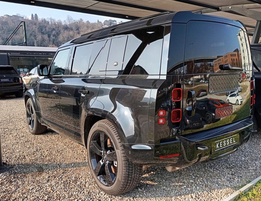 DEFENDER